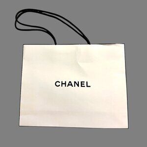 Chanel Black/White Shopping Bag 10x8